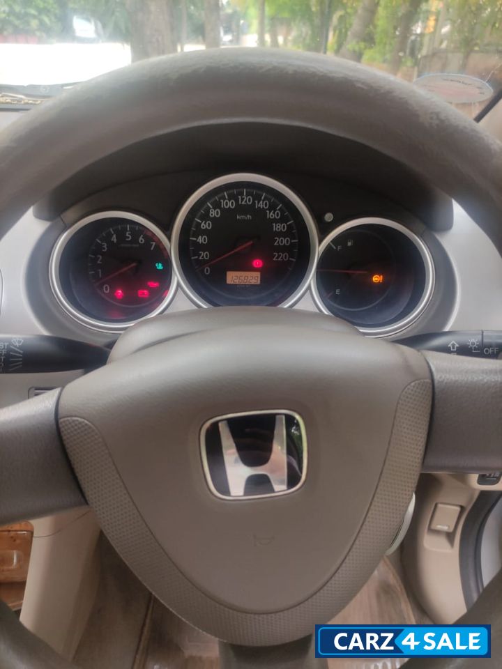 Beige Honda City GXI