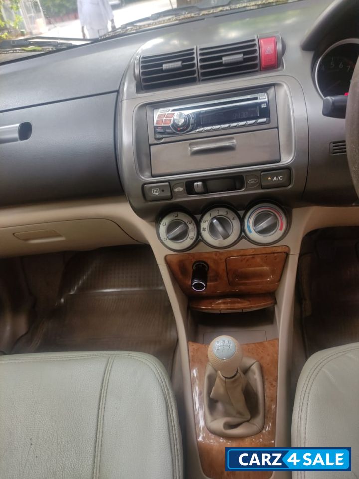 Beige Honda City GXI