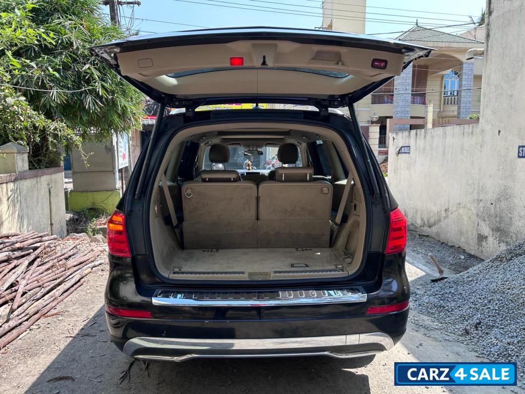 Obsidian Black Mercedes-Benz GL-Class Diesel