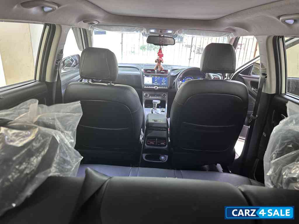 Black & White Hyundai Creta SX (O) 1.4 Turbo 7 DCT 2022