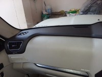 Diamond White Mahindra Scorpio S6+