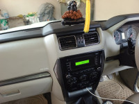 Diamond White Mahindra Scorpio S6+