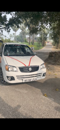 White Maruti Suzuki 1000 Vxi