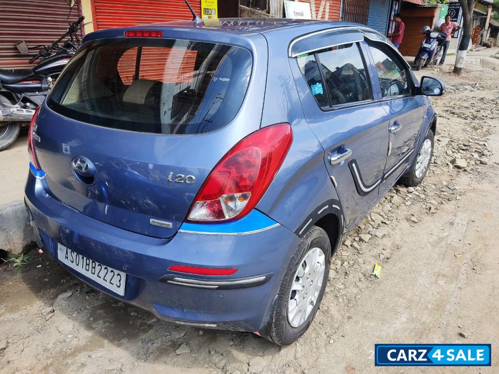 Blue Hyundai i20 Magna 1.2 petrol