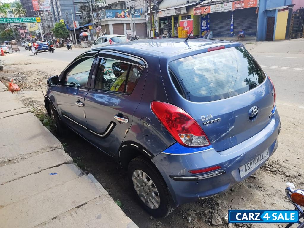 Blue Hyundai i20 Magna 1.2 petrol