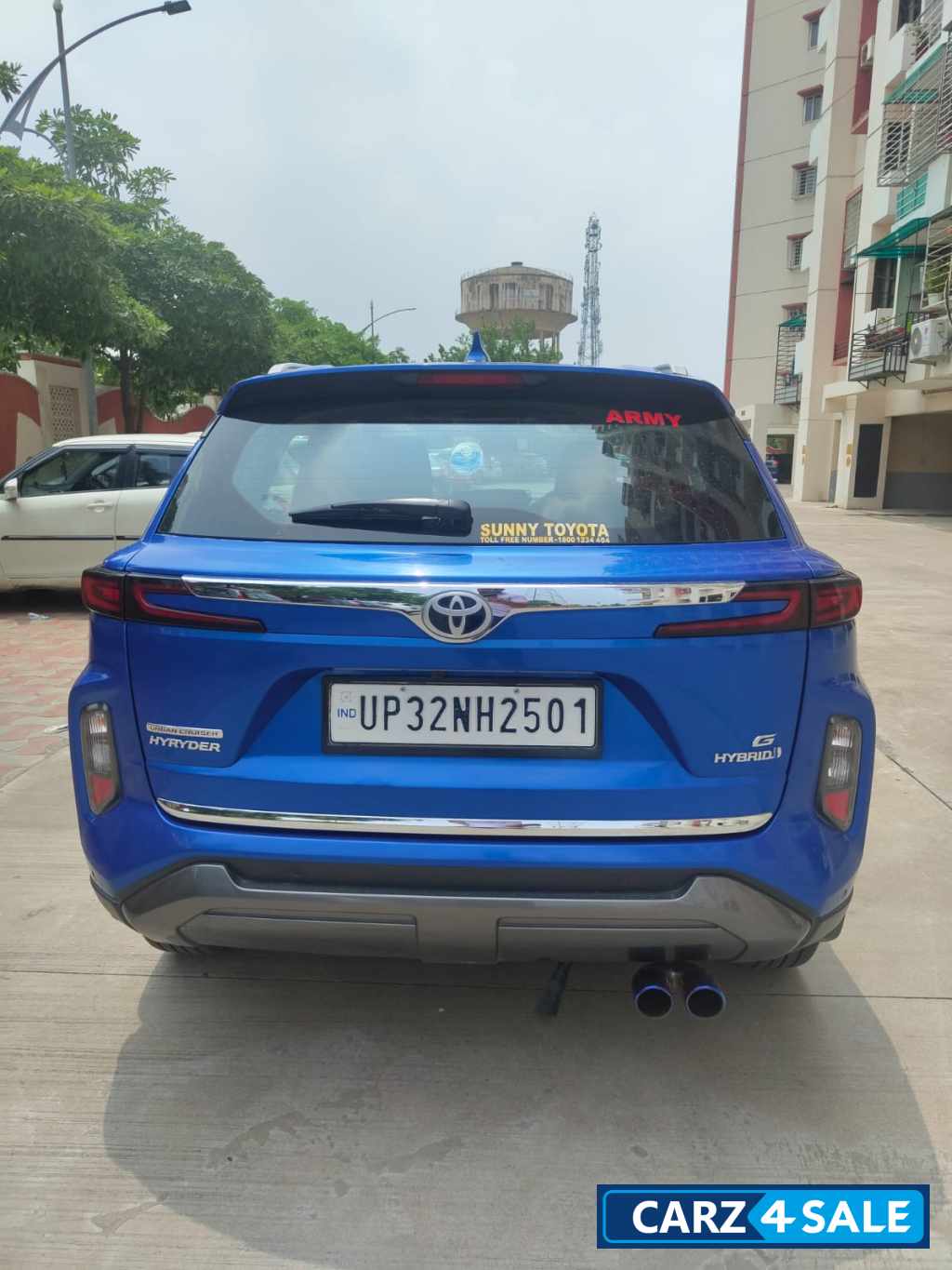 Speedy Blue Toyota Urban Cruiser Hyryder Speedy blue automatic hybrid