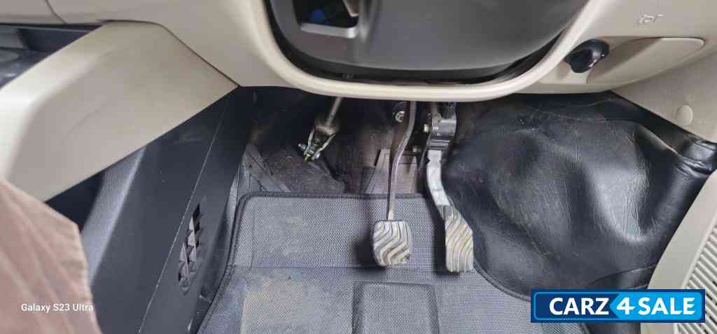 Renault Triber RXZ Automatic