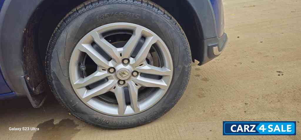 Renault Triber RXZ Automatic