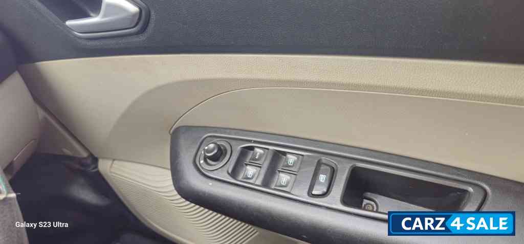 Renault Triber RXZ Automatic