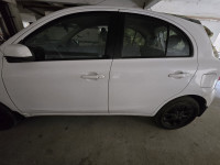 White Nissan Micra Xv automatic