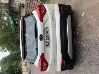 Mahindra XUV300 W8(O) 1.2 Petrol