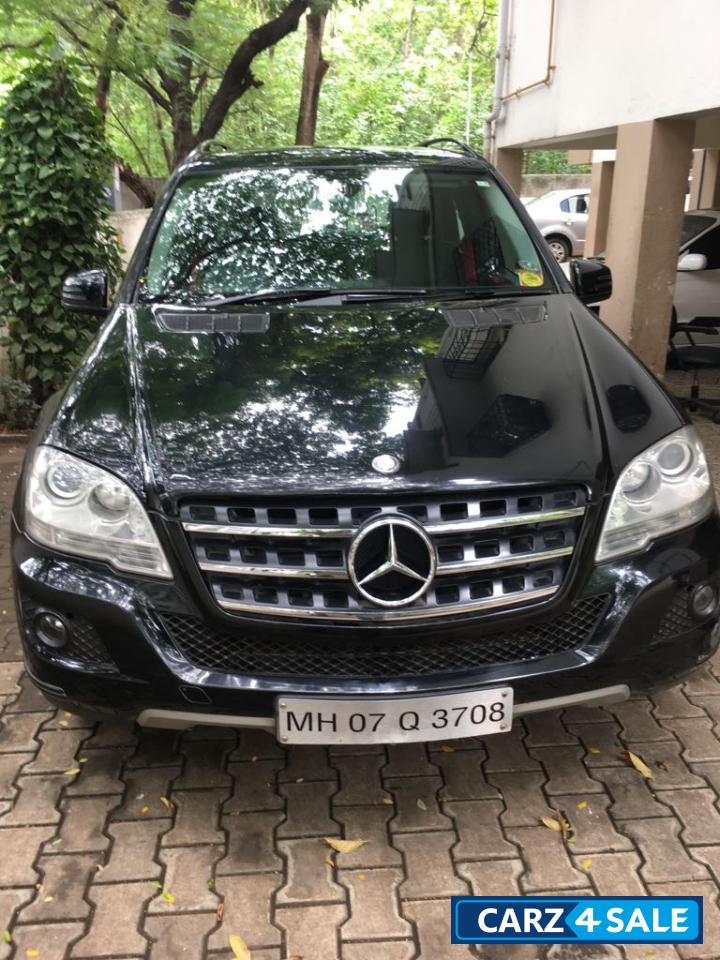 Black Mercedes-Benz ML-Class ML 350 CDI