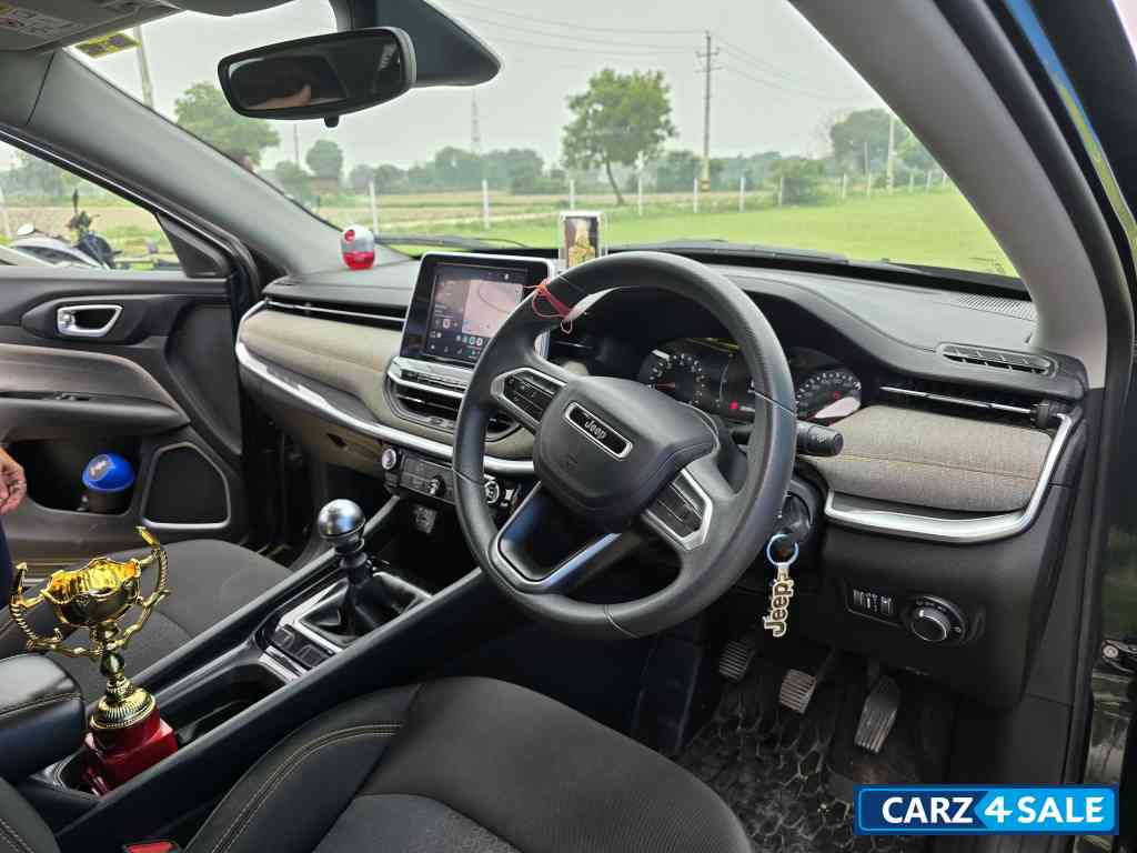 Jeep Compass 1.4 ltr Petrol MT