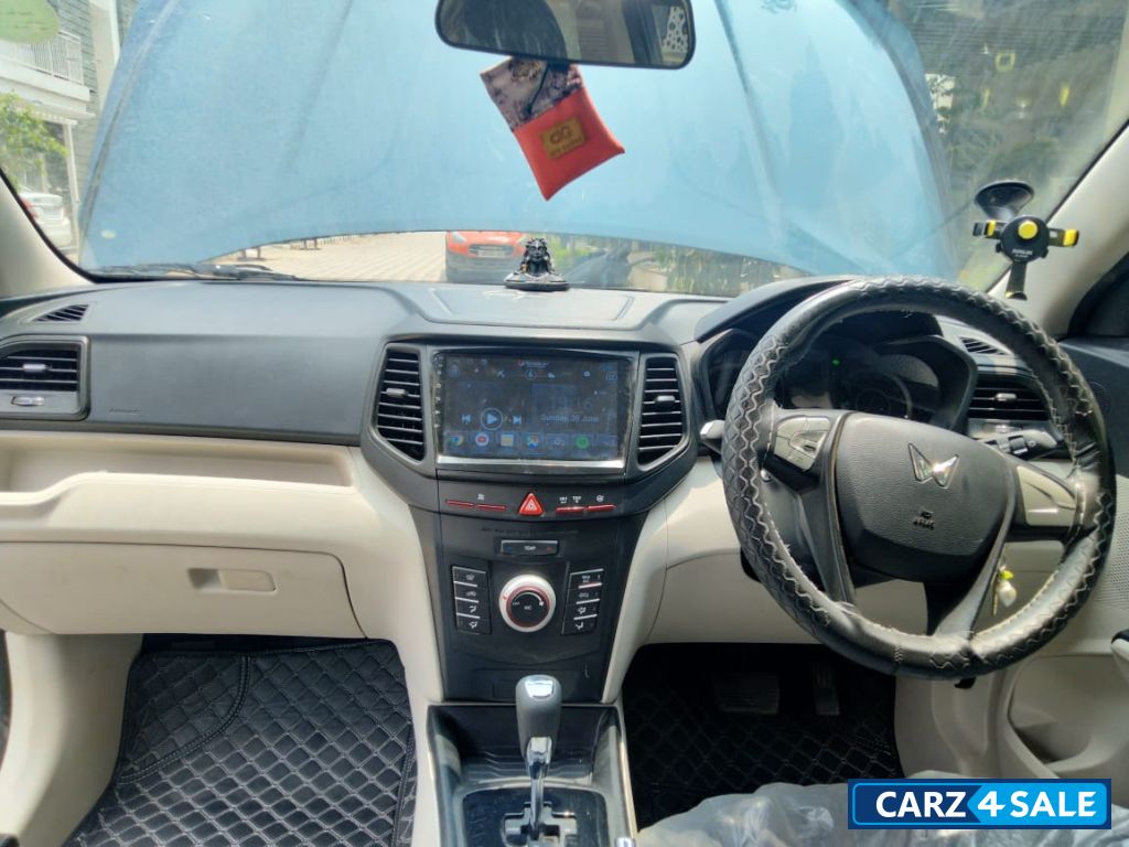 Aqua Marine Mahindra XUV300 W6 AMT Sunroof