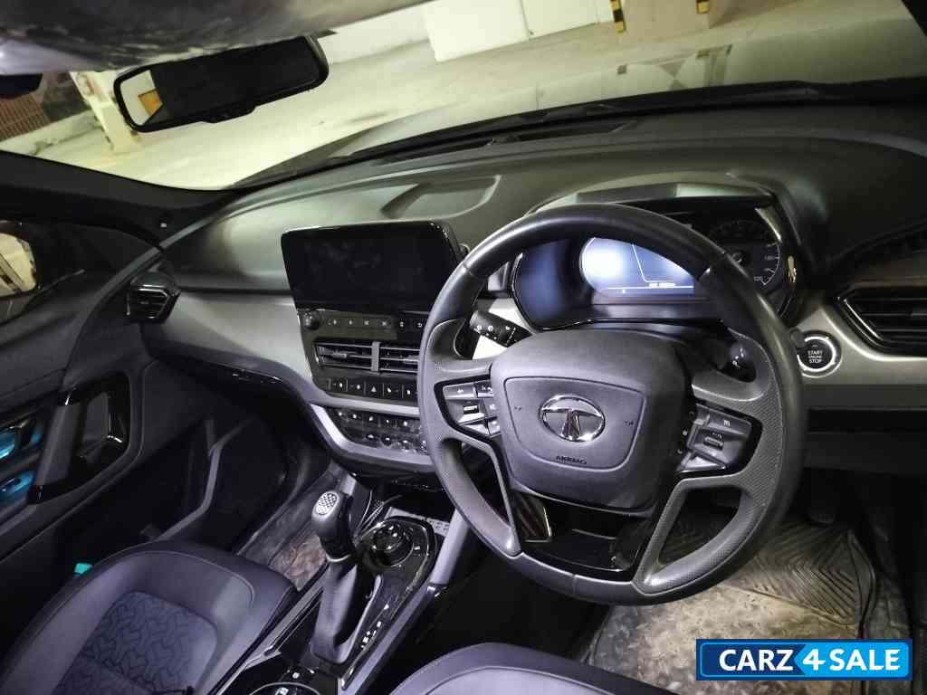 Tata Safari XZA+ DARK EDITION Tata Safari XZA+ DARK EDITION