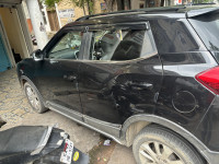 Mahindra XUV300 W8