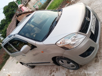 Silky Silver Maruti Suzuki Wagon R VXI