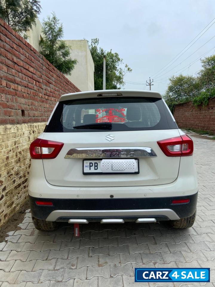 Maruti Suzuki Vitara Brezza Zxi
