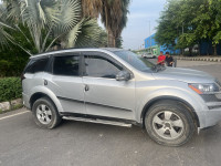 Mahindra XUV 500 W8