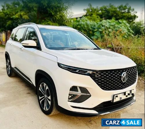 Candy White MG Hector Plus 1.5 Sharp Hybrid 6 Seater