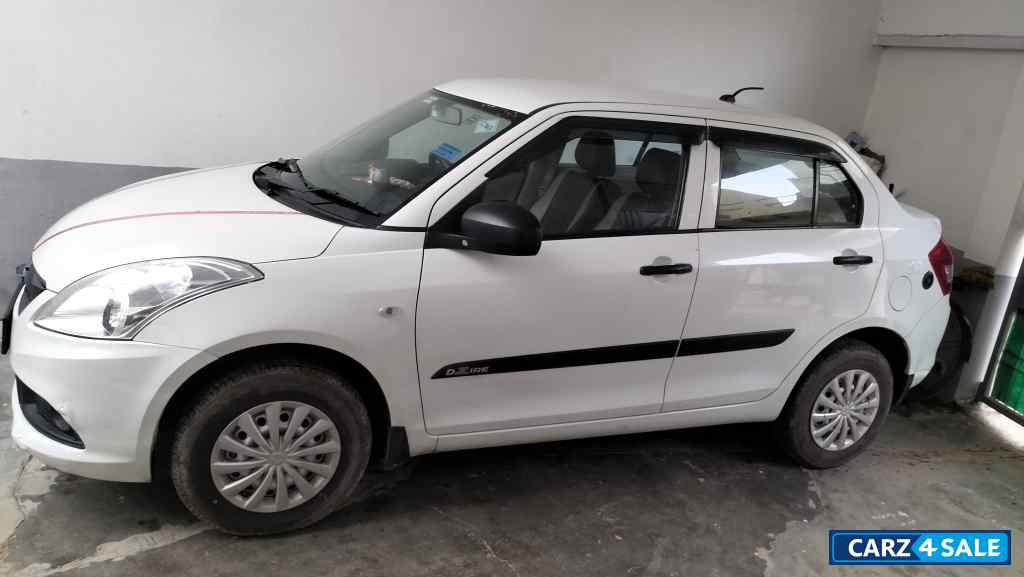 White Maruti Suzuki Dzire Tour S