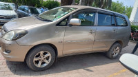 Champagne Gold Toyota Innova G4