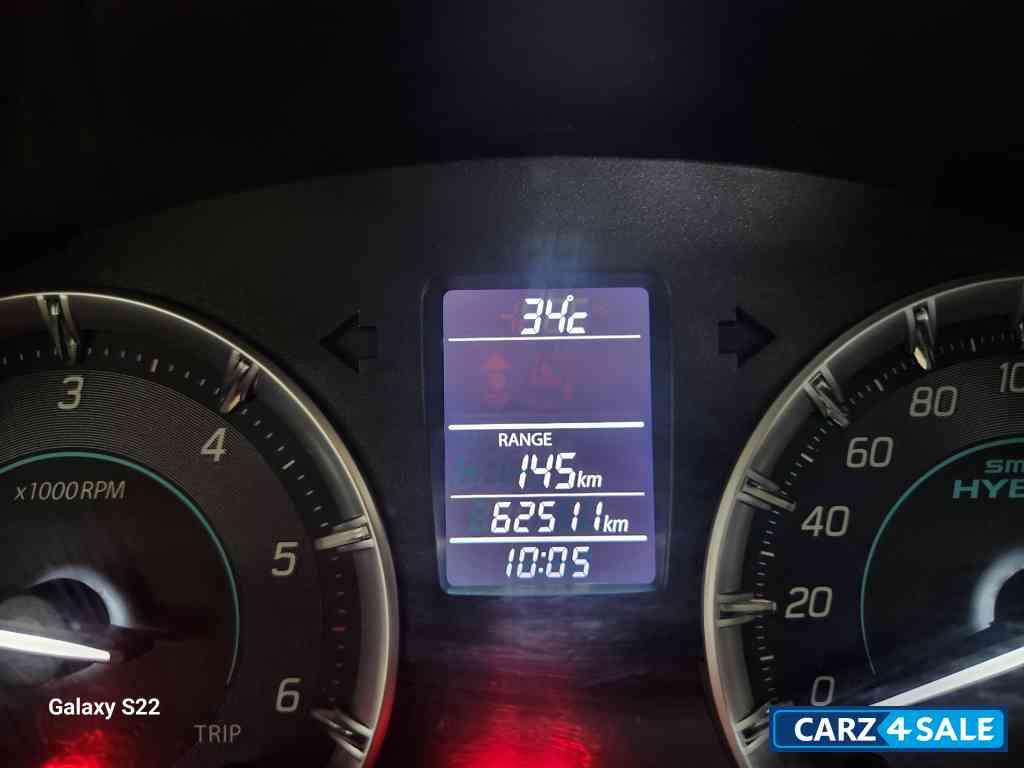 Silver Grey Maruti Suzuki Ertiga ZDI Smarthybrid