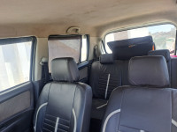 Superior White Maruti Suzuki Wagon R LXi Cng