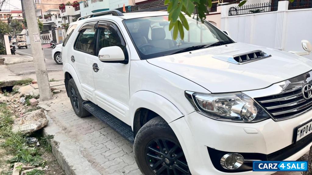Toyota Fortuner 2016 4*2 MT 2.i