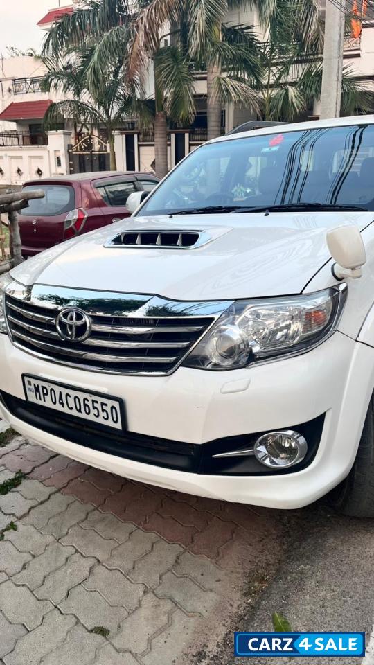 Toyota Fortuner 2016 4*2 MT 2.i