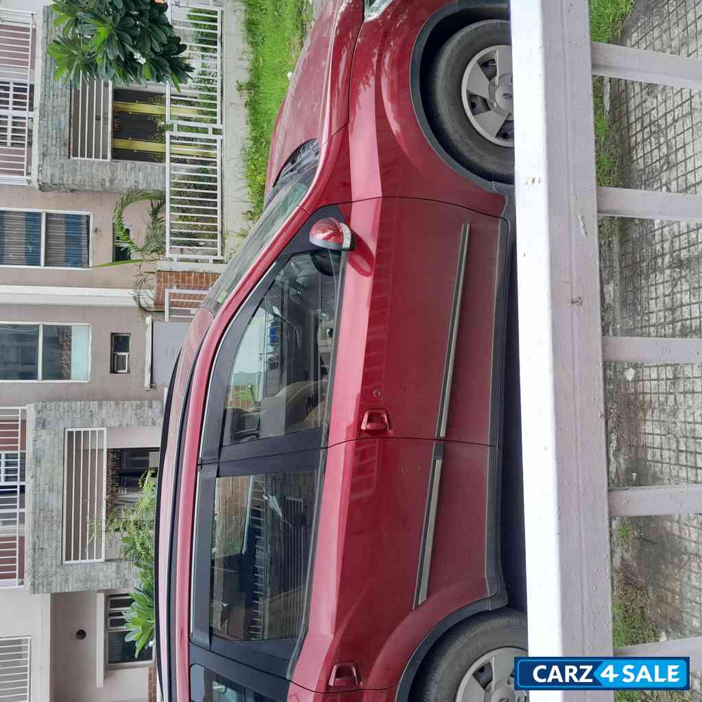 Crimson Red Mahindra XUV 500 W7