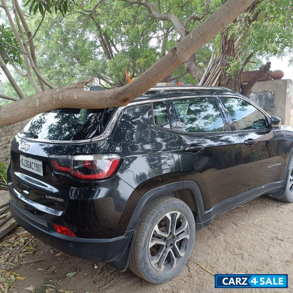 Jeep Compass LIMITED PETROL AUTO
