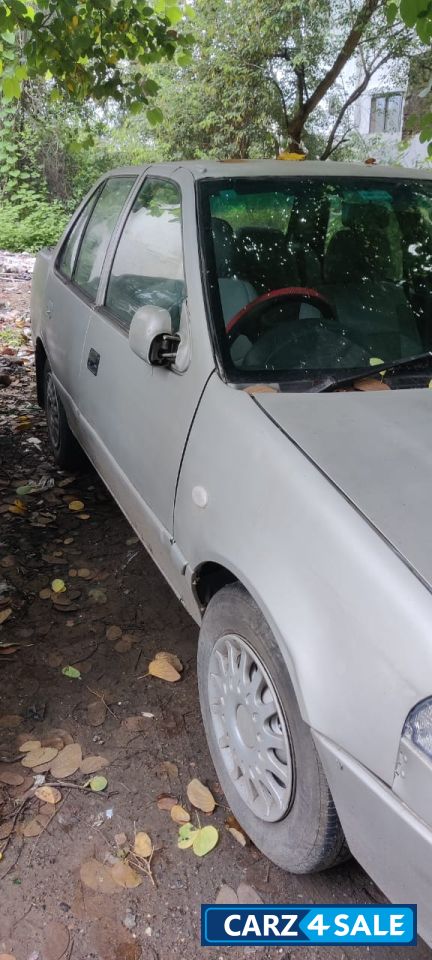 Maruti Suzuki Esteem Vxi