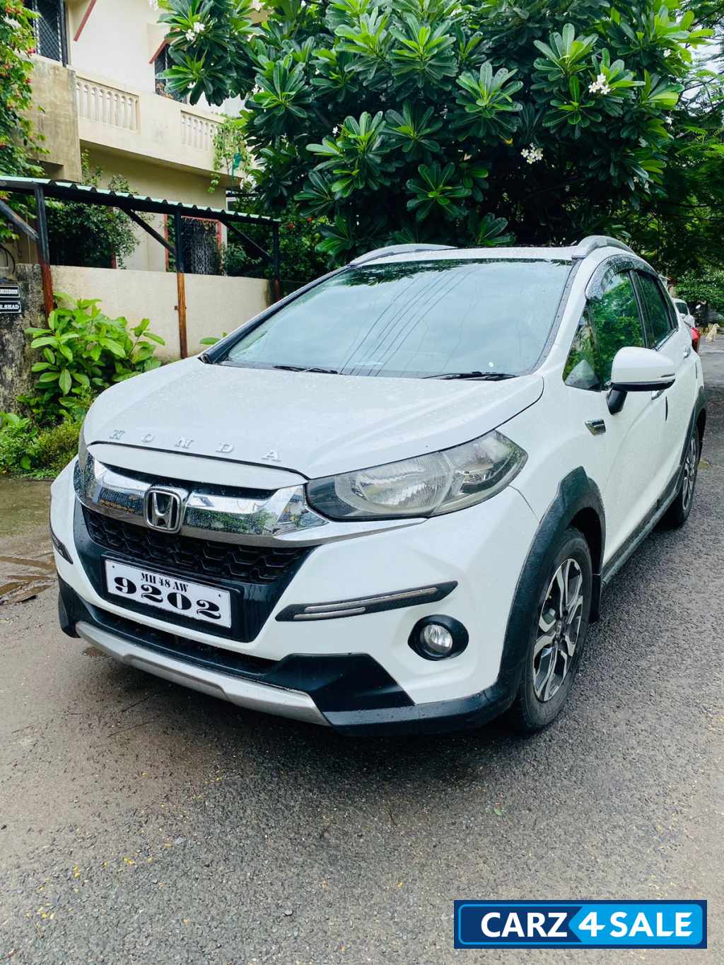 Maruti Suzuki Vitara Brezza ZDi Maruti Suzuki Vitara Brezza ZDi