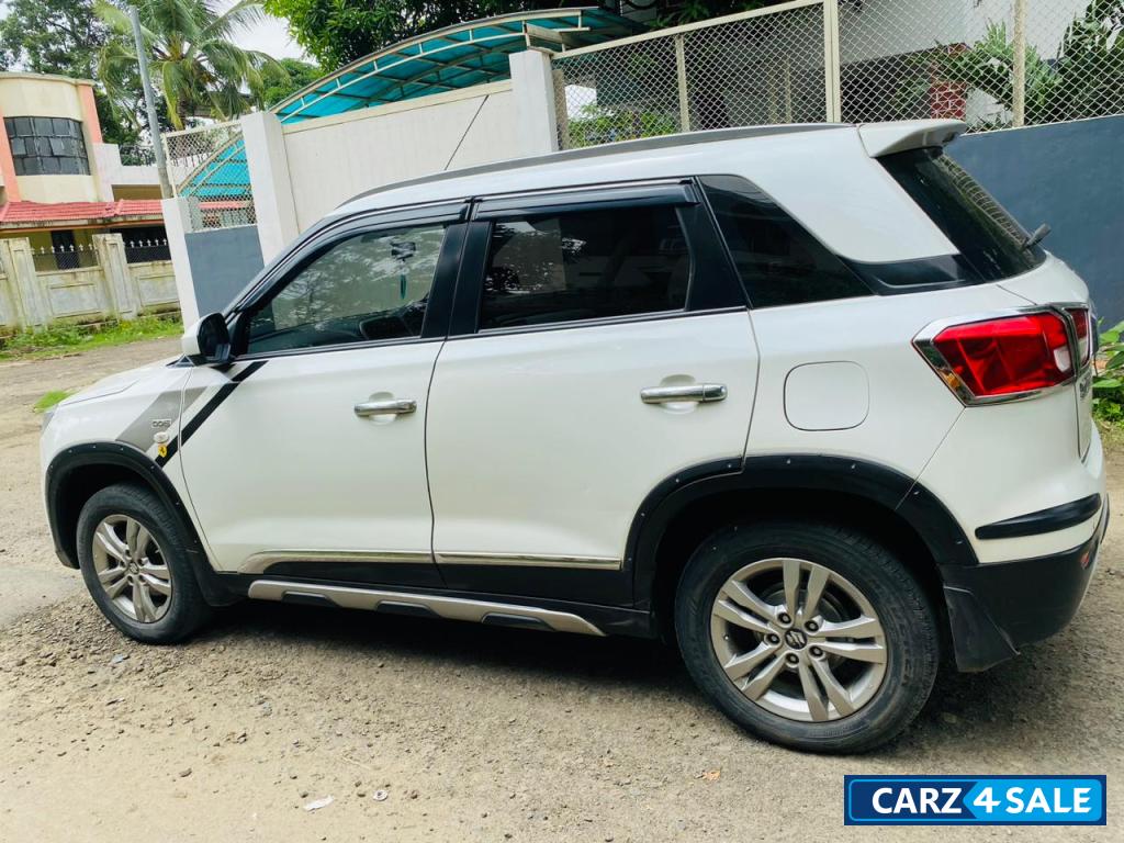 Maruti Suzuki Vitara Brezza ZDi Maruti Suzuki Vitara Brezza ZDi