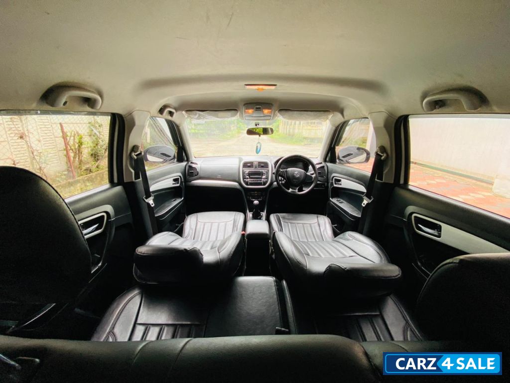 Maruti Suzuki Vitara Brezza ZDi Maruti Suzuki Vitara Brezza ZDi