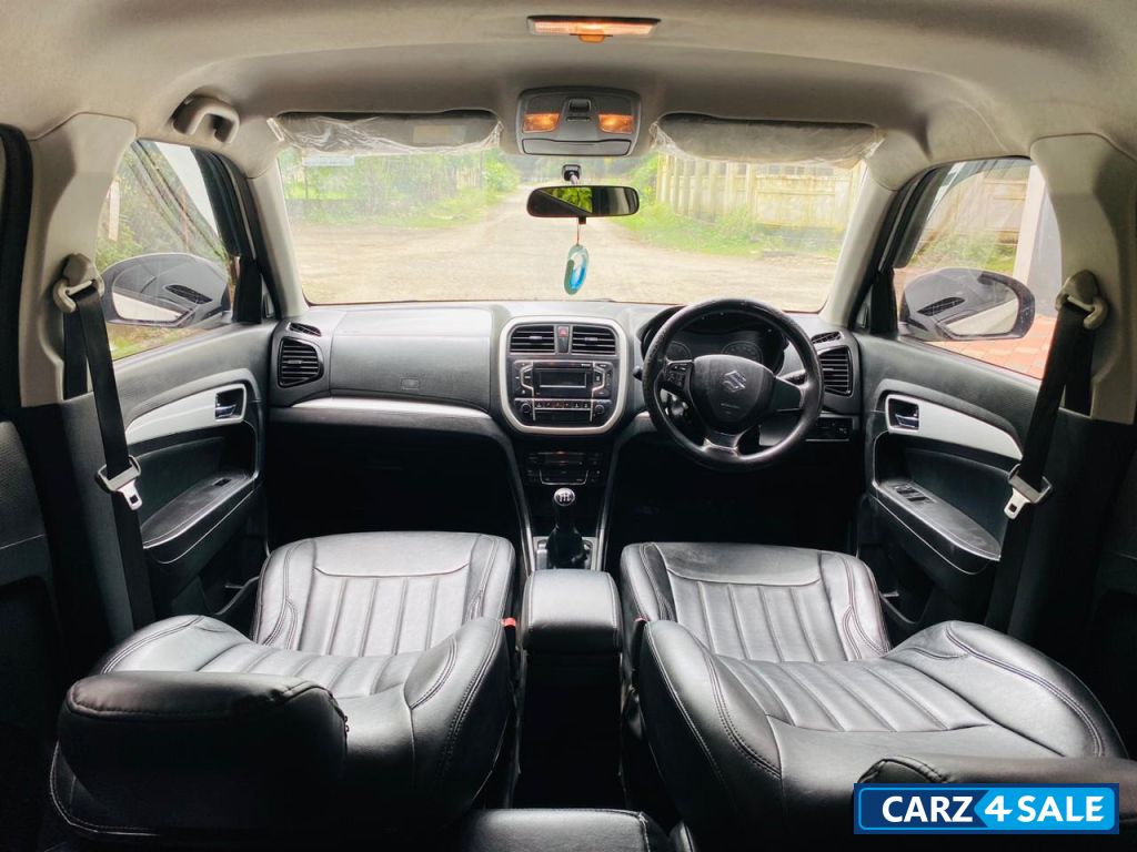 Maruti Suzuki Vitara Brezza ZDi Maruti Suzuki Vitara Brezza ZDi