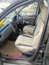 Outbreak Bronze Renault Duster RXZ PETROL MT 13 TURNO