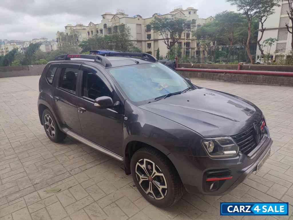 Slate Grey Renault Duster RXZ CVT