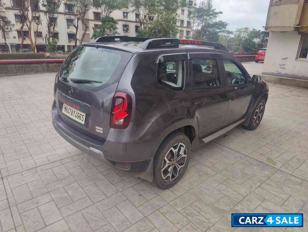 Slate Grey Renault Duster RXZ CVT