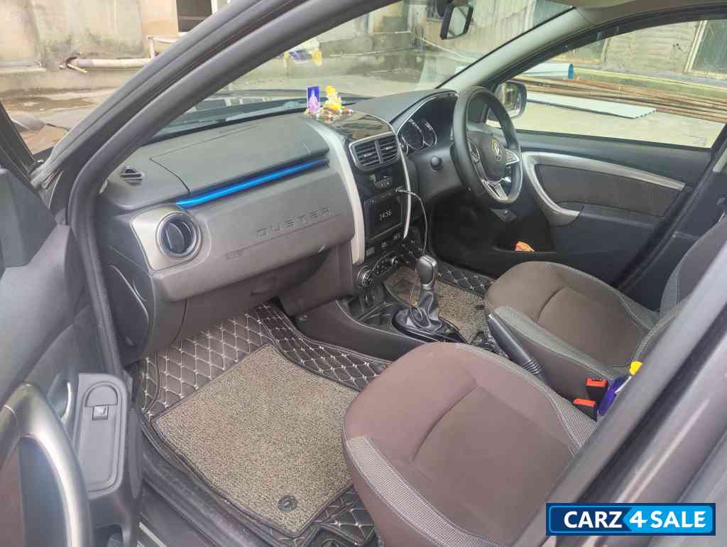 Slate Grey Renault Duster RXZ CVT