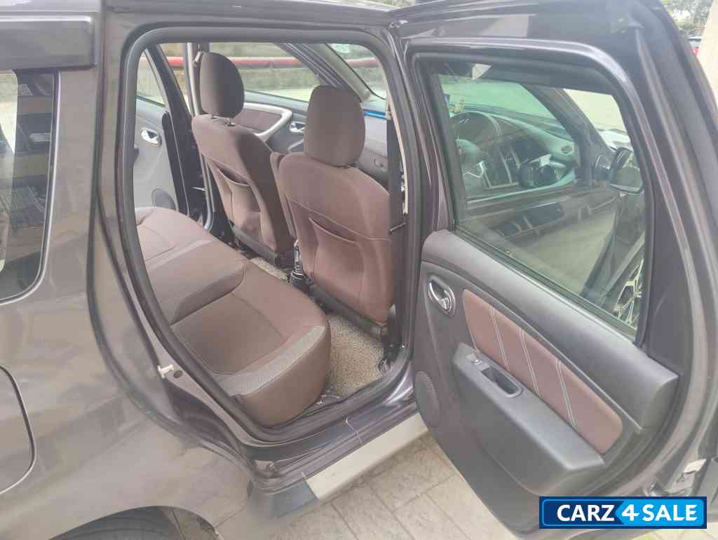 Slate Grey Renault Duster RXZ CVT