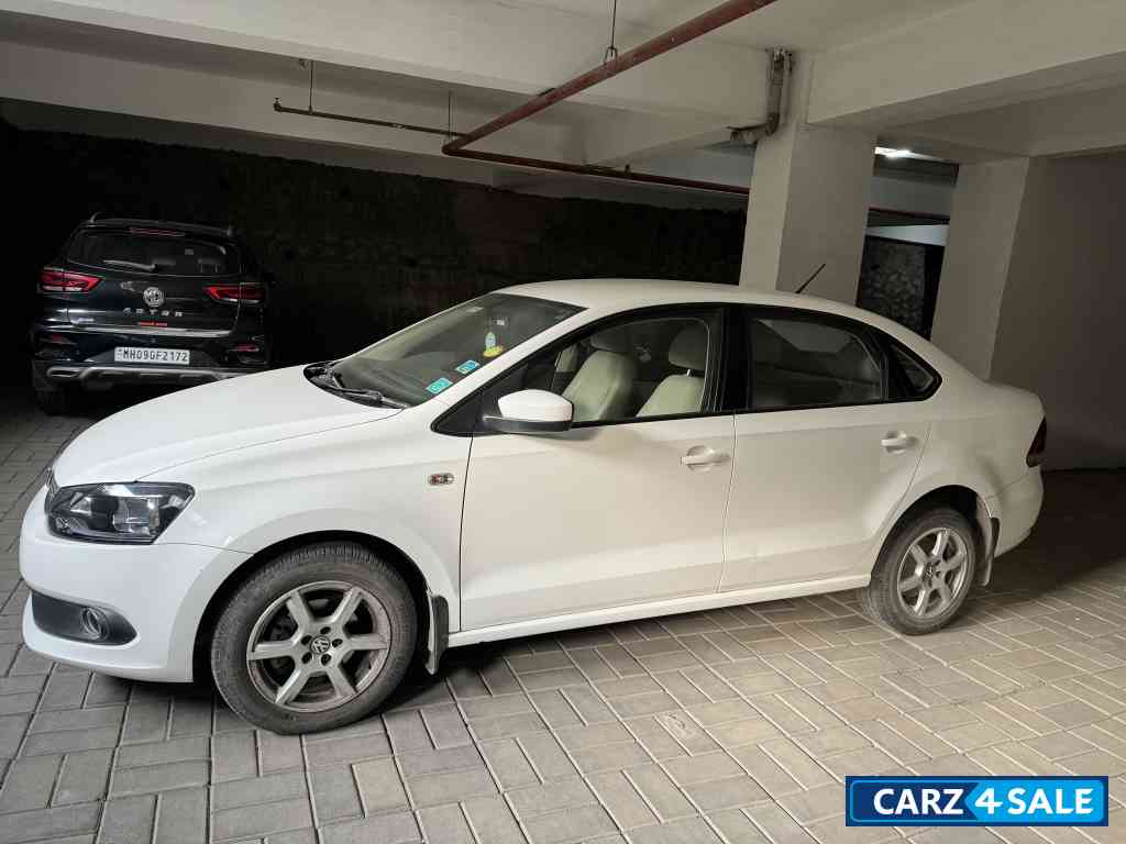 Volkswagen Vento 1.6 CR MR HIGHLINE