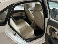 Volkswagen Vento 1.6 CR MR HIGHLINE