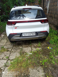 Clear White Kia Sonet 1.5 diesel htk plus mt