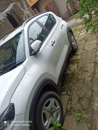 Clear White Kia Sonet 1.5 diesel htk plus mt