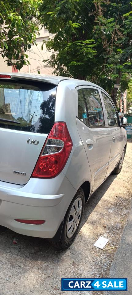 Hyundai i10 Sports automatic