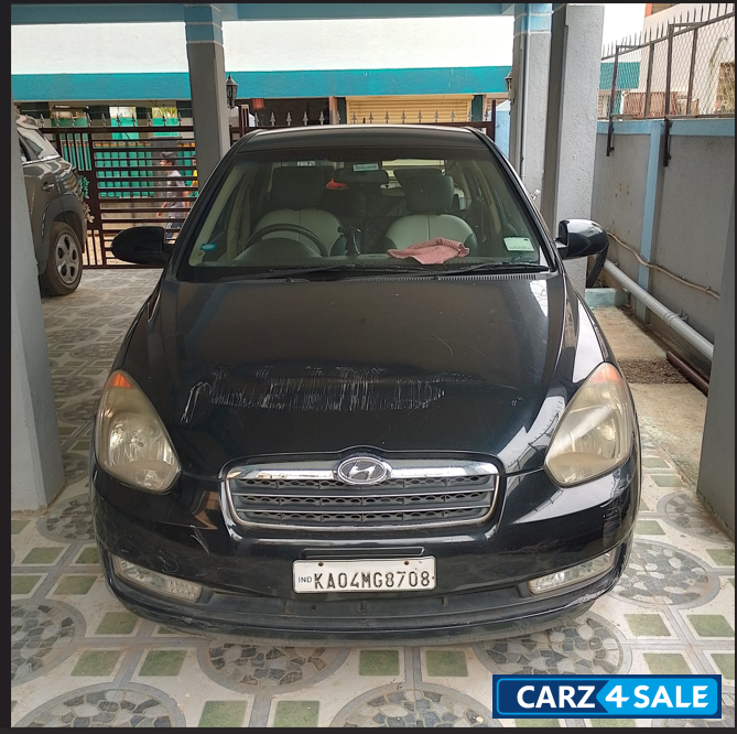 Hyundai Verna Petrol