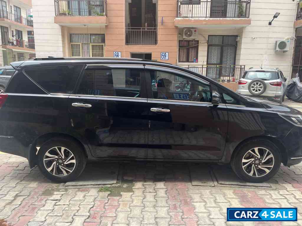 Toyota Innova Crysta 2.7 Vx Manual