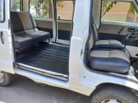 White Maruti Suzuki Omni 5 seater
